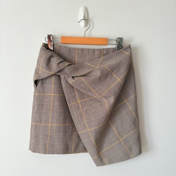 Aritzia Babaton Jethro Faux Twist Wrap Mini Skirt Brown & Gold Plaid Size 6 - Picture 3 of 6